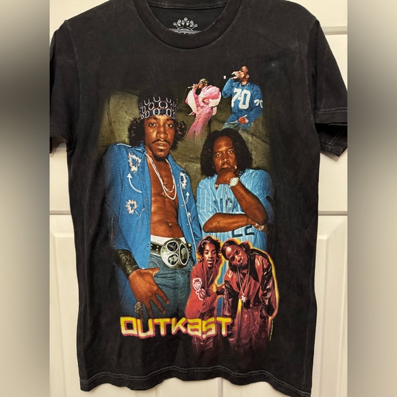 Outkast Graphic Black T-Shirt Size Small - Picture 1 of 2